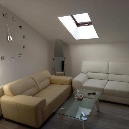 Apartmani Dubrava 2 ซาเกร็บ ภายนอก รูปภาพ